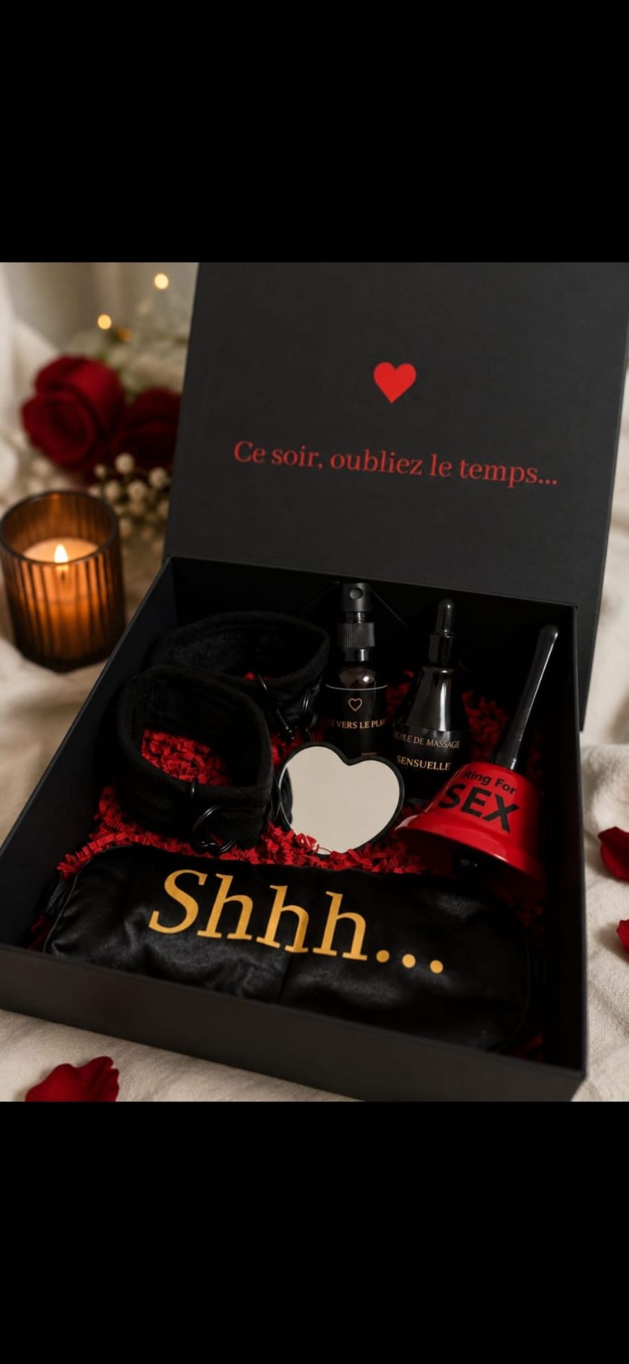 Coffret coquin proposé dans la Love Room Bubble Home Paris